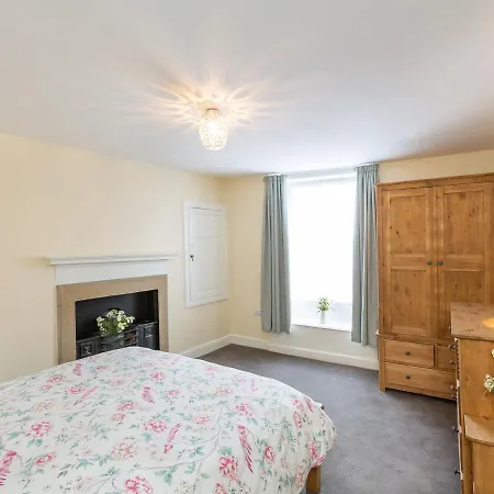 Harmby House بيت للعطل