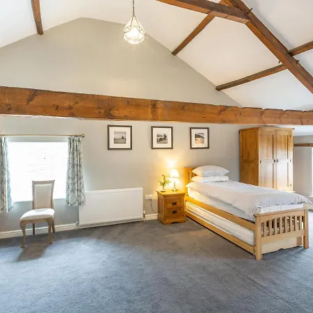 Harmby House