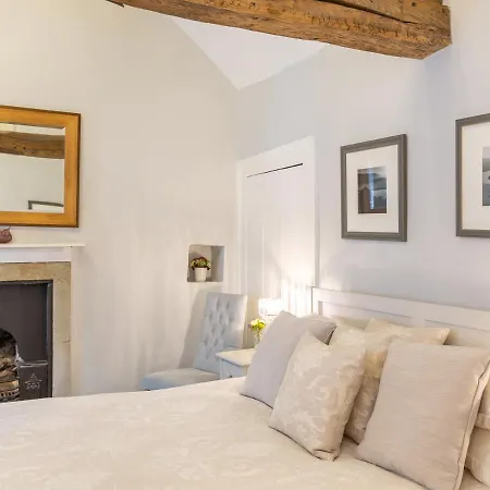 Harmby House بيت للعطل