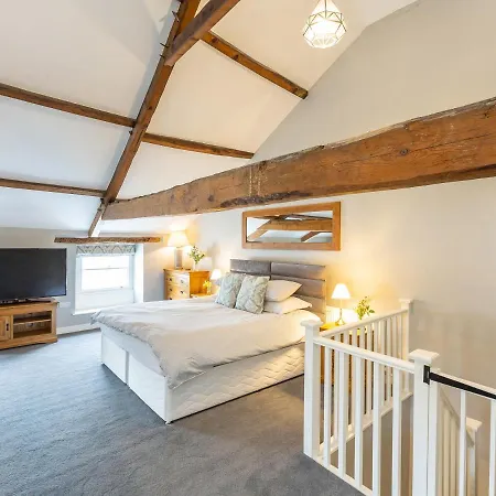 Harmby House ميدلهام